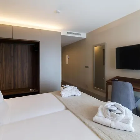 Отель Oca Oriental 4*