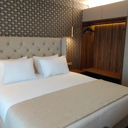 Отель Oca Oriental 4*